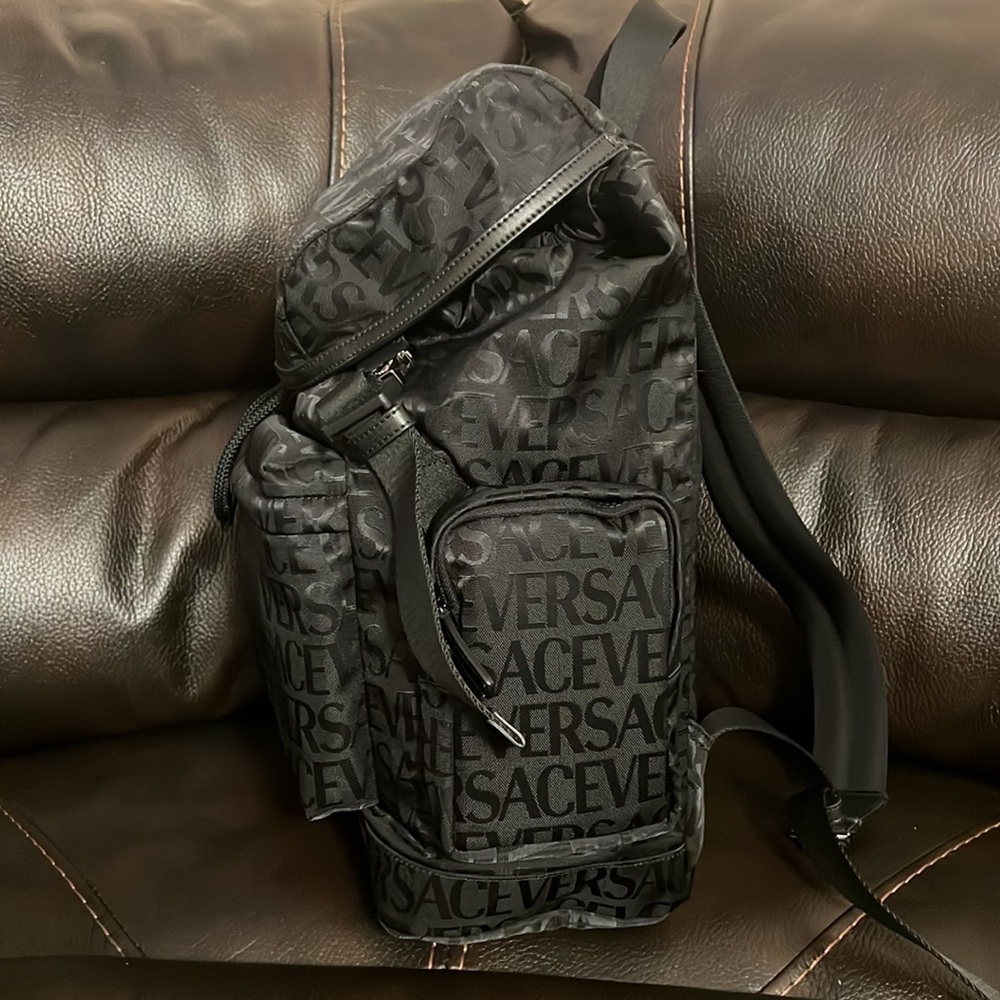 “Versace” all over logo monogram print unisex large backpack NEW - Picture 11 of 14